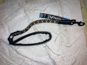 Stretch dog leash for small dogs up to 30 lbs with reflective safety weave.